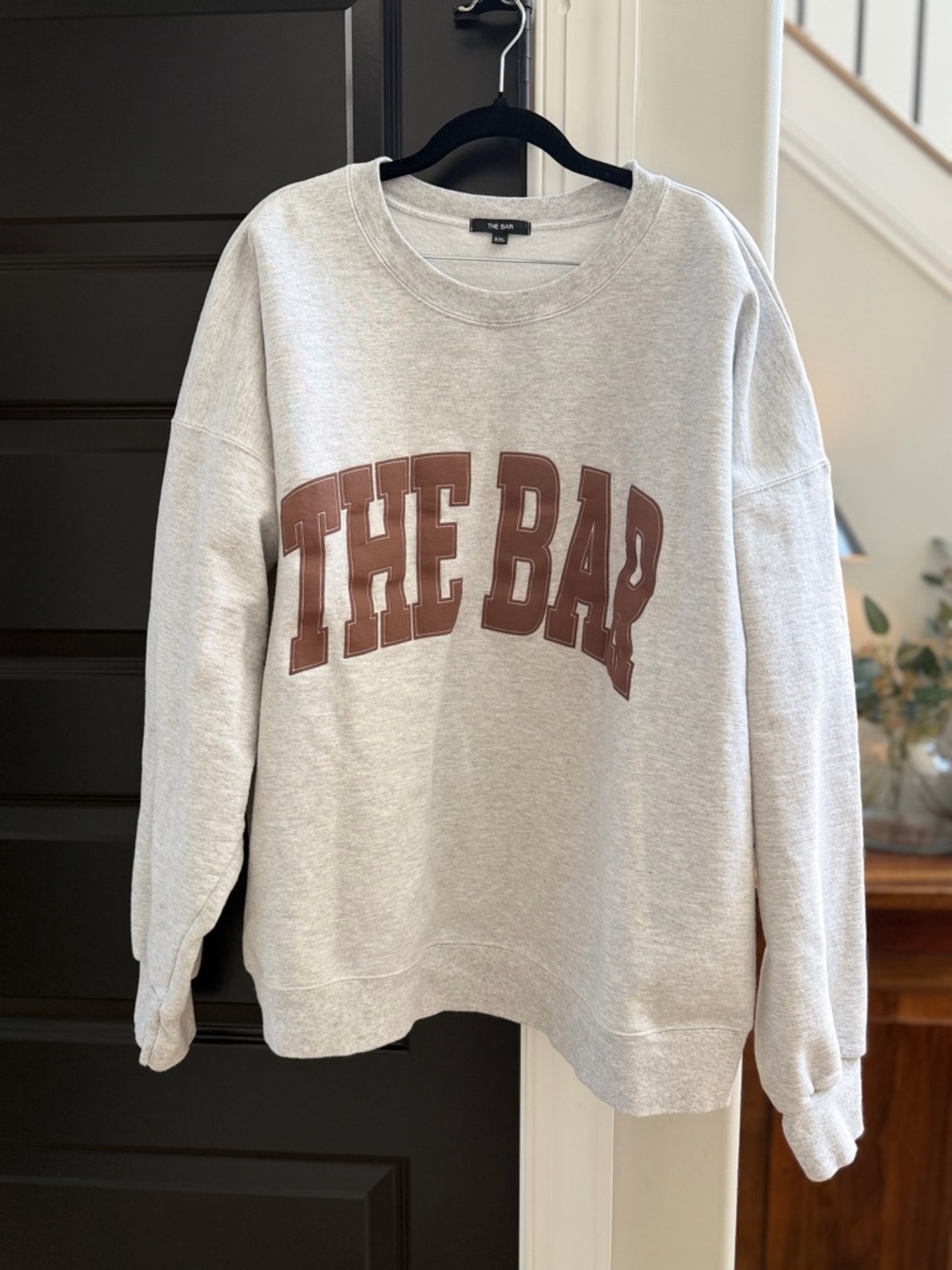 THE BAR sweatshirt